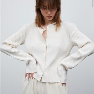 Source Unknown Pleated Cream Cardigan